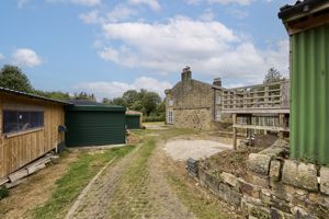 Photo 15- click for photo gallery